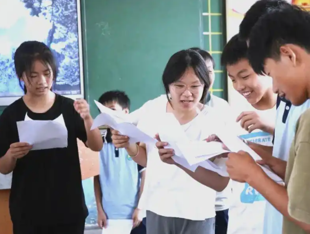 把勇于奋斗敢于贡献的体育精力作为推进教育继续进步的动力基因 把勇于奋斗敢于贡献的体育精力作为推进教育继续进步的动力基因