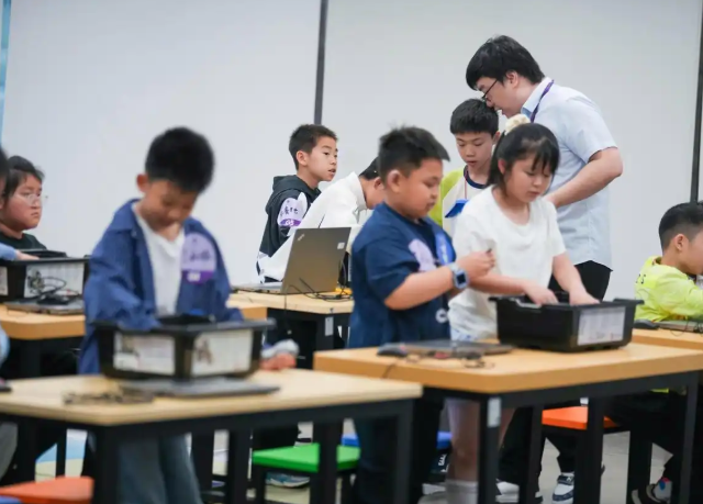 校园全面开放中心讲堂每一间教室都是实在产生的“学习场”